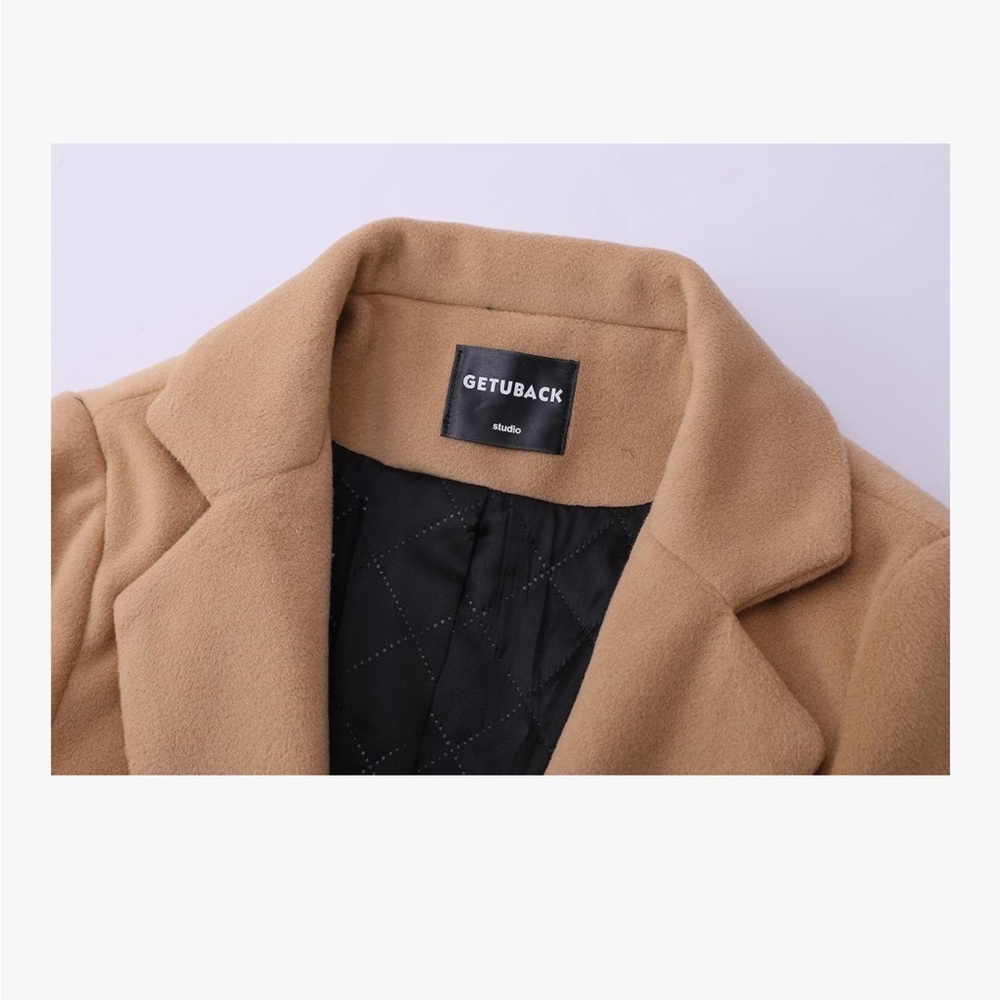 Elegant Tan Trench Coat for Women - Picture 8 of 16